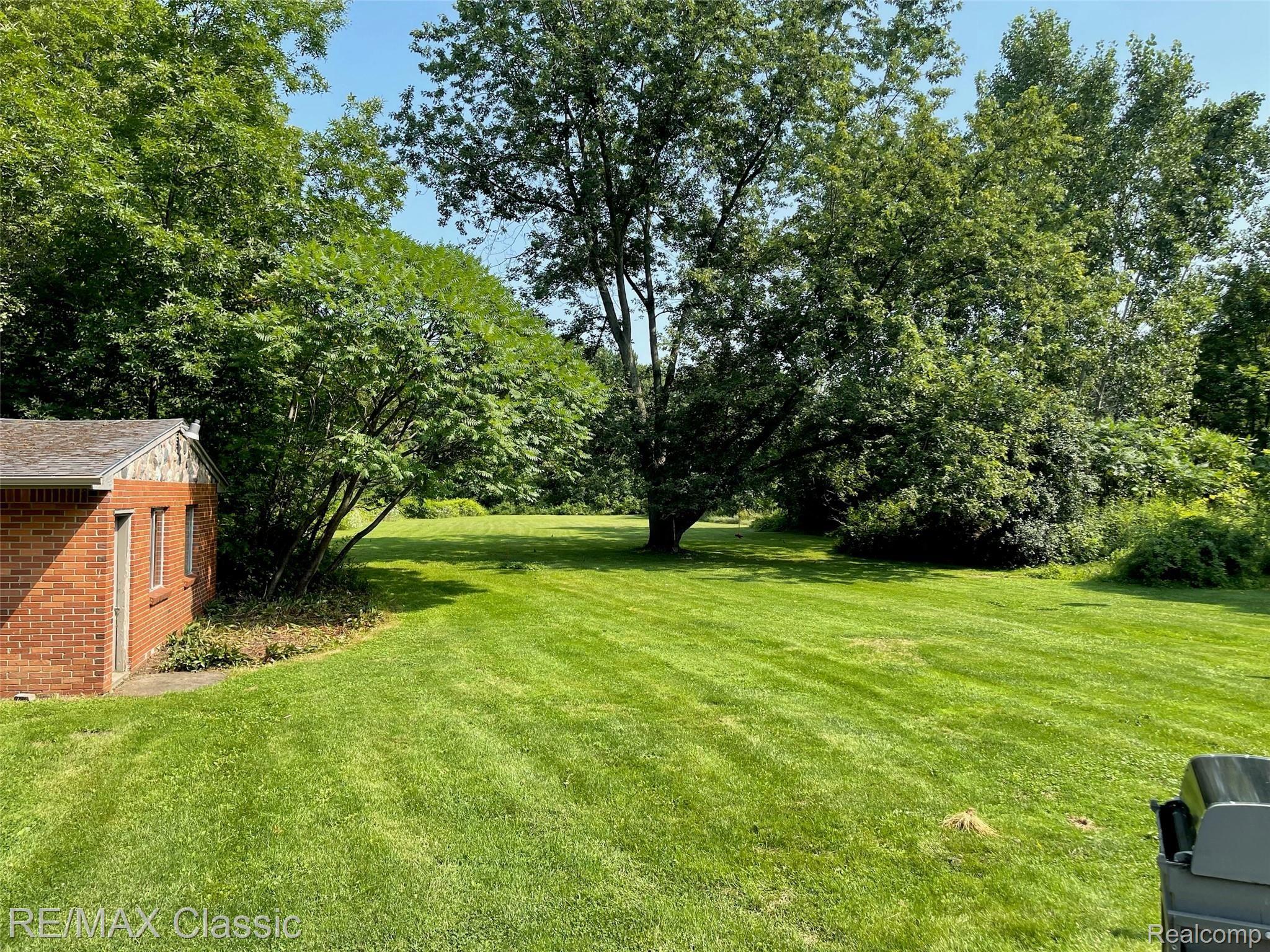46900 West 11 Mile Road Novi, MI 48374 - Photo 16 of 41 1A66D9AF-E19F-4F55-9823-6DB01130BF6D.jpeg