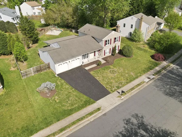$750,000 | 1630 Sadlers Wells Drive, Herndon, VA 20170