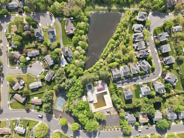 $750,000 | 1630 Sadlers Wells Drive, Herndon, VA 20170
