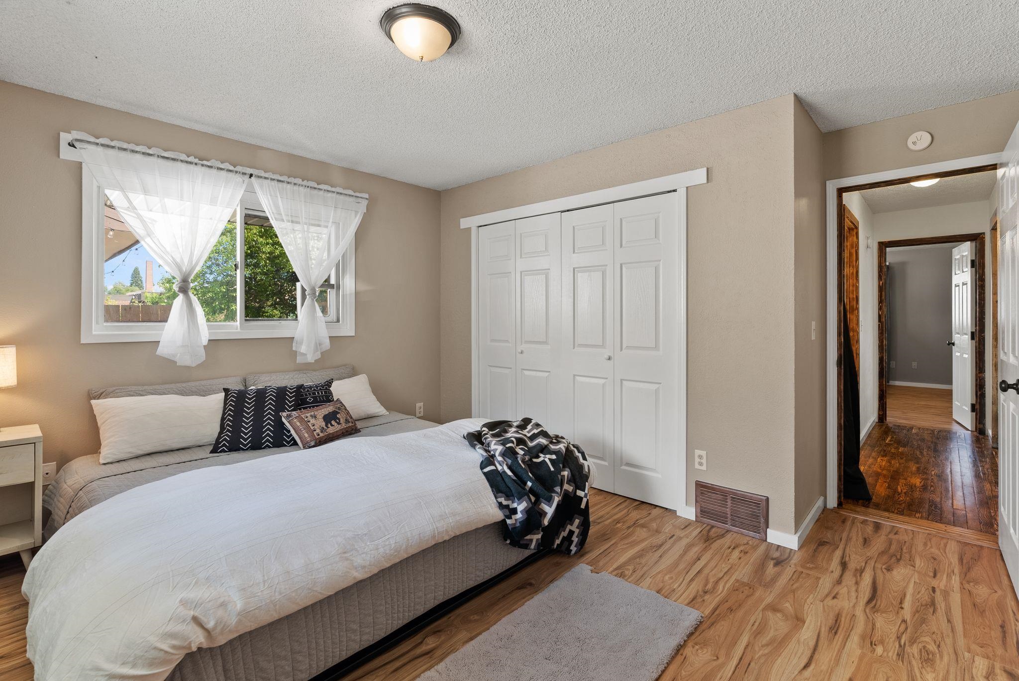 914 North Locust Road Spokane Valley, WA 99206 - Photo 15 of 37