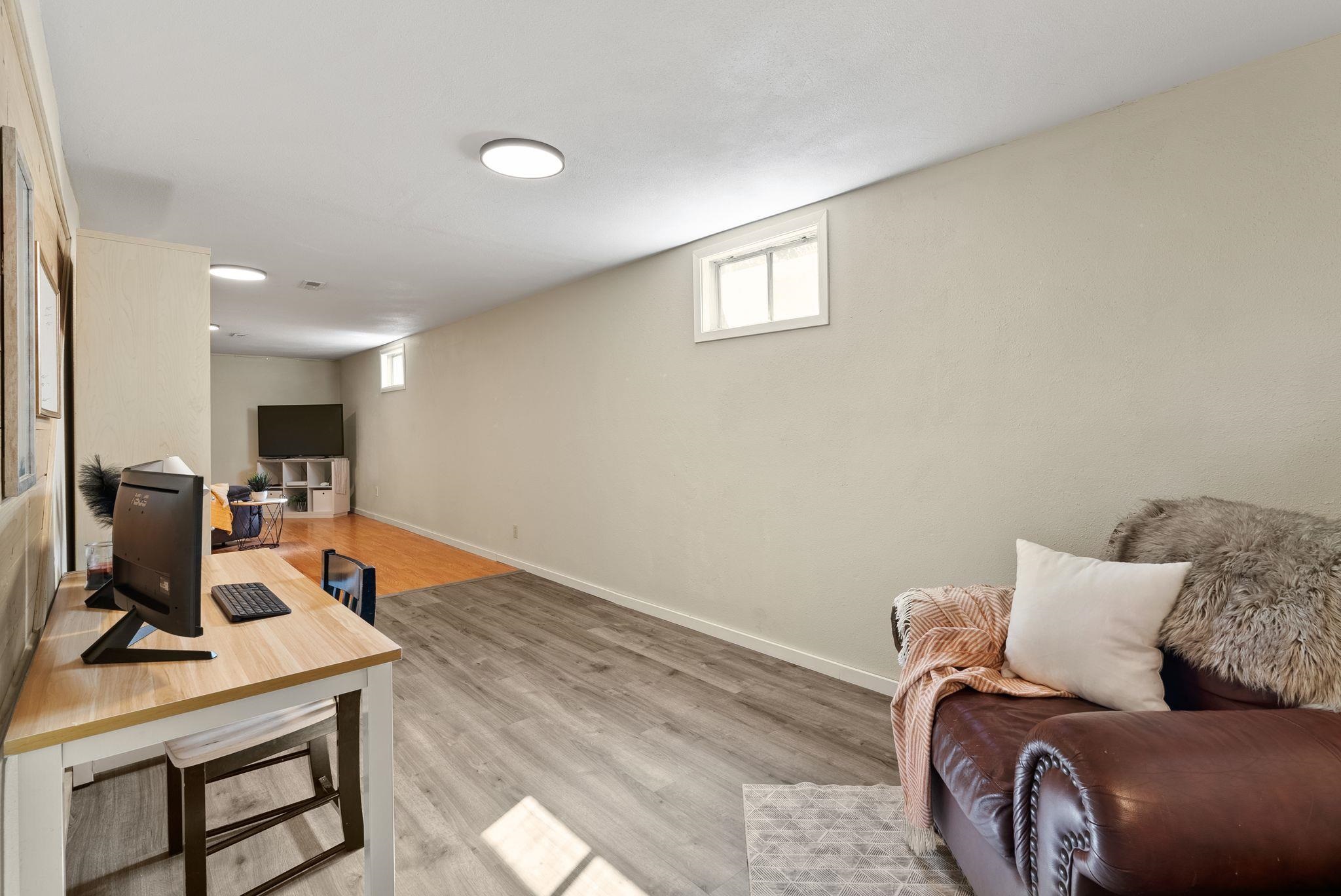 914 North Locust Road Spokane Valley, WA 99206 - Photo 22 of 37