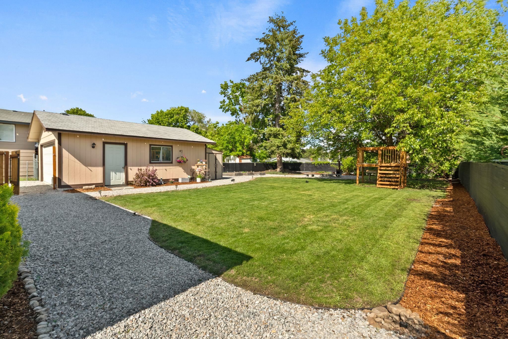 914 North Locust Road Spokane Valley, WA 99206 - Photo 32 of 37