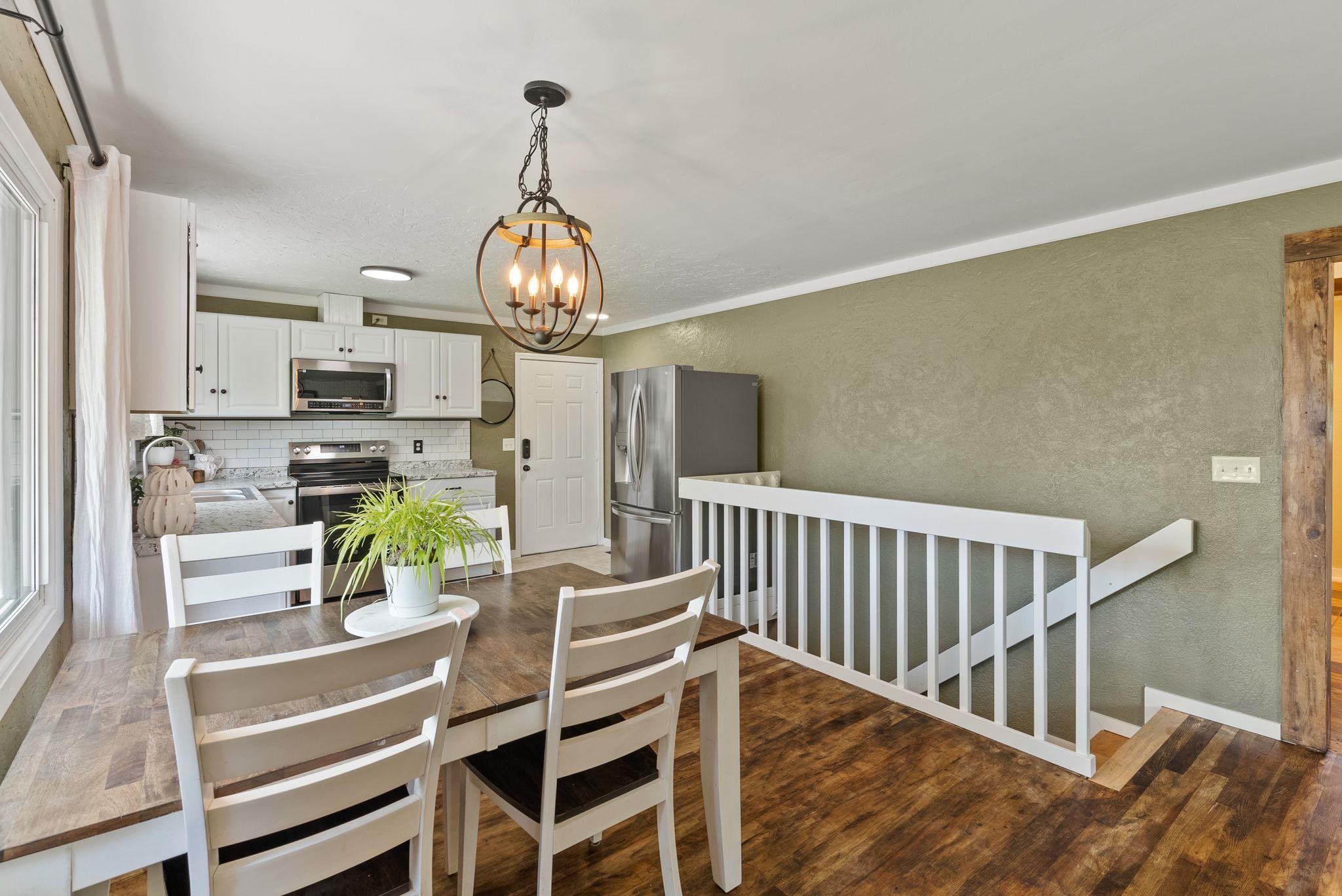 914 North Locust Road Spokane Valley, WA 99206 - Photo 8 of 37