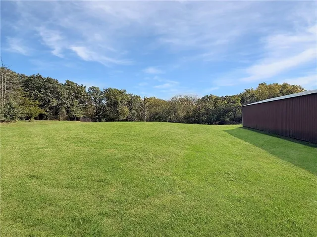 $589,000 | 4248 Country Squire Road, Oak Grove, MO 64075