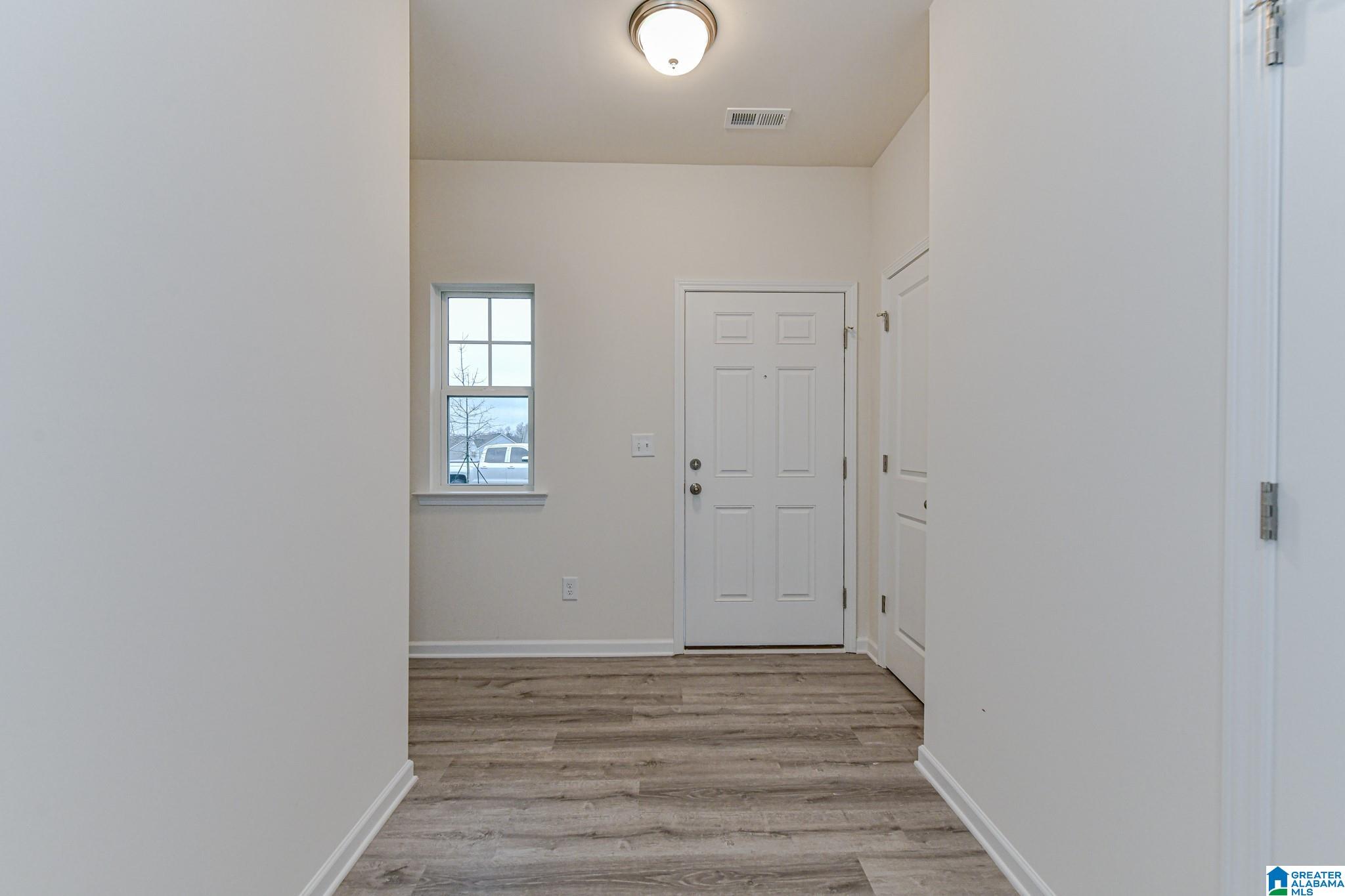 856 Ridgeway Avenue Columbiana, AL 35051 - Photo 5 of 17