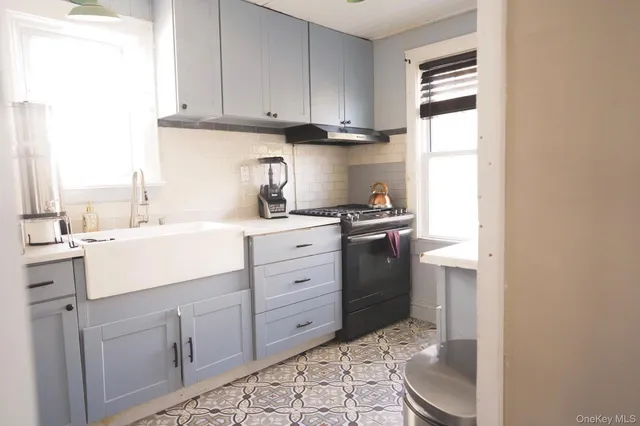 $729,000 | 22 Everett Street, Lynbrook, NY 11563