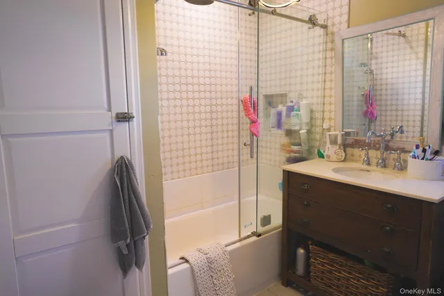 $729,000 | 22 Everett Street, Lynbrook, NY 11563