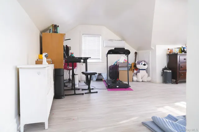 $729,000 | 22 Everett Street, Lynbrook, NY 11563