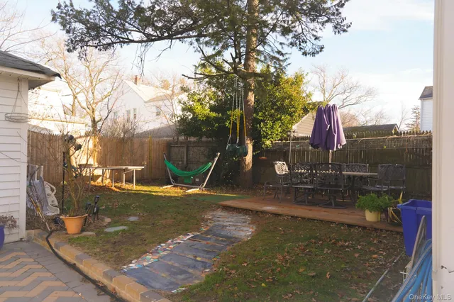 $729,000 | 22 Everett Street, Lynbrook, NY 11563