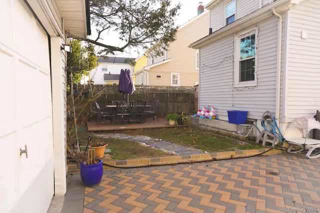 $729,000 | 22 Everett Street, Lynbrook, NY 11563