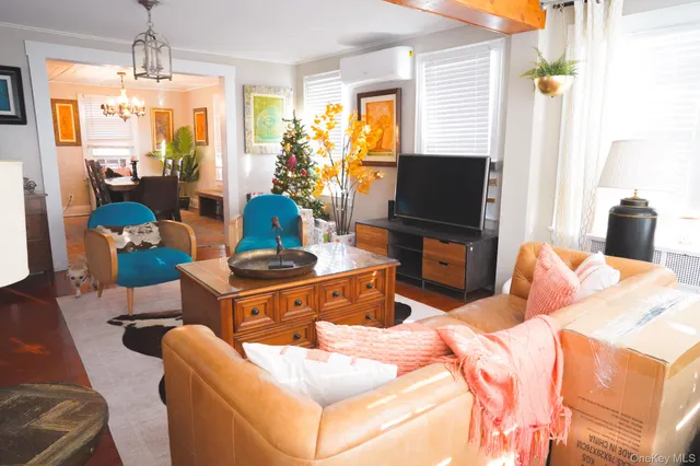 $729,000 | 22 Everett Street, Lynbrook, NY 11563