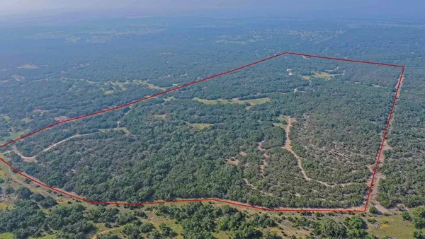 $1,350,000 | 419 Yellowstone Lane, Hunt, TX 78024