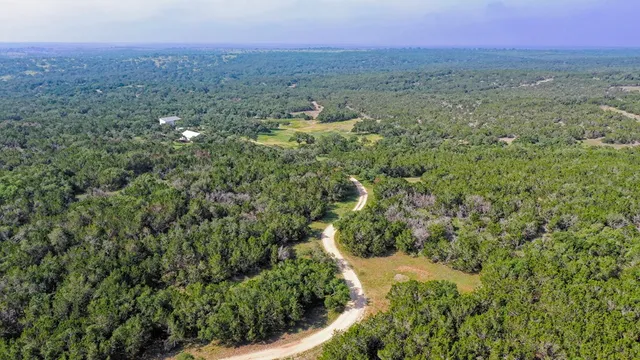 $1,350,000 | 419 Yellowstone Lane, Hunt, TX 78024