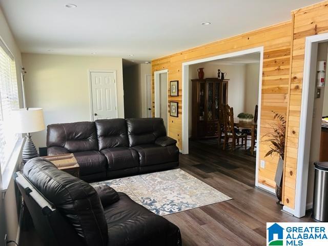 1487 Fieldstown Road Gardendale, AL 35071 - Photo 3 of 15