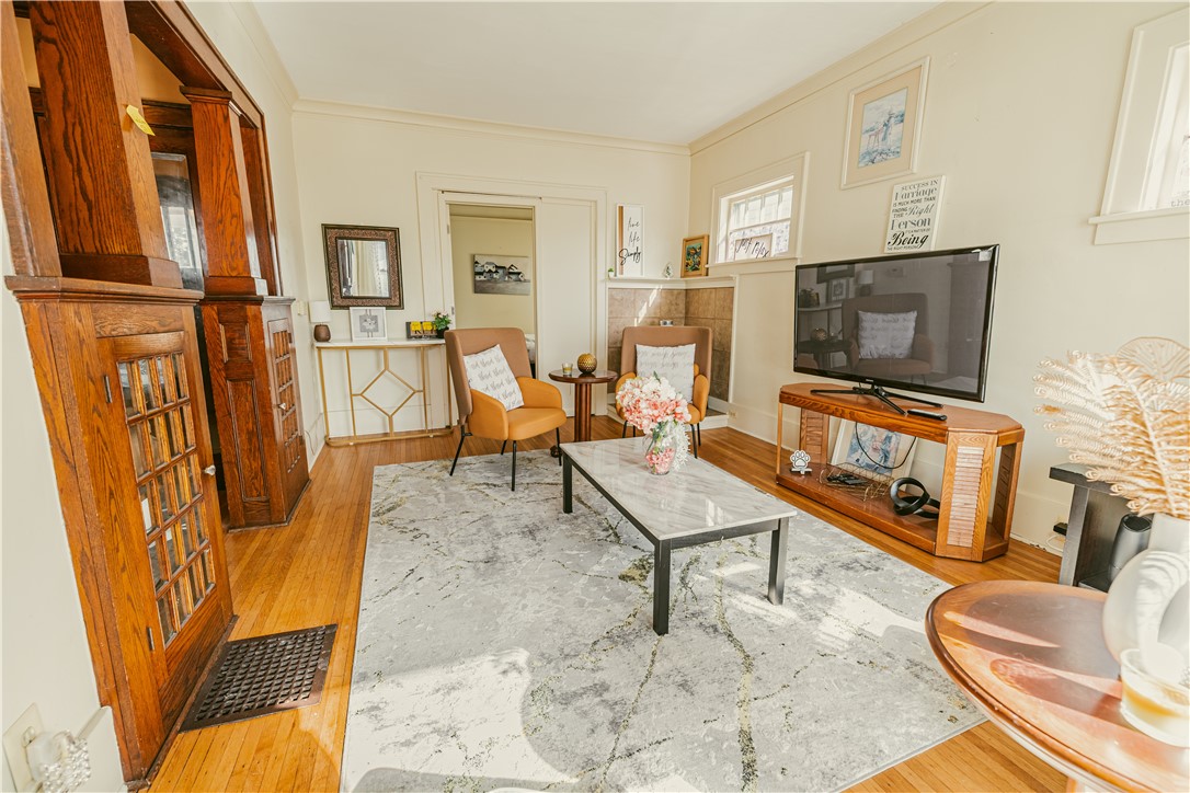 122 East Henrietta Road Rochester, NY 14620 - Photo 4 of 26