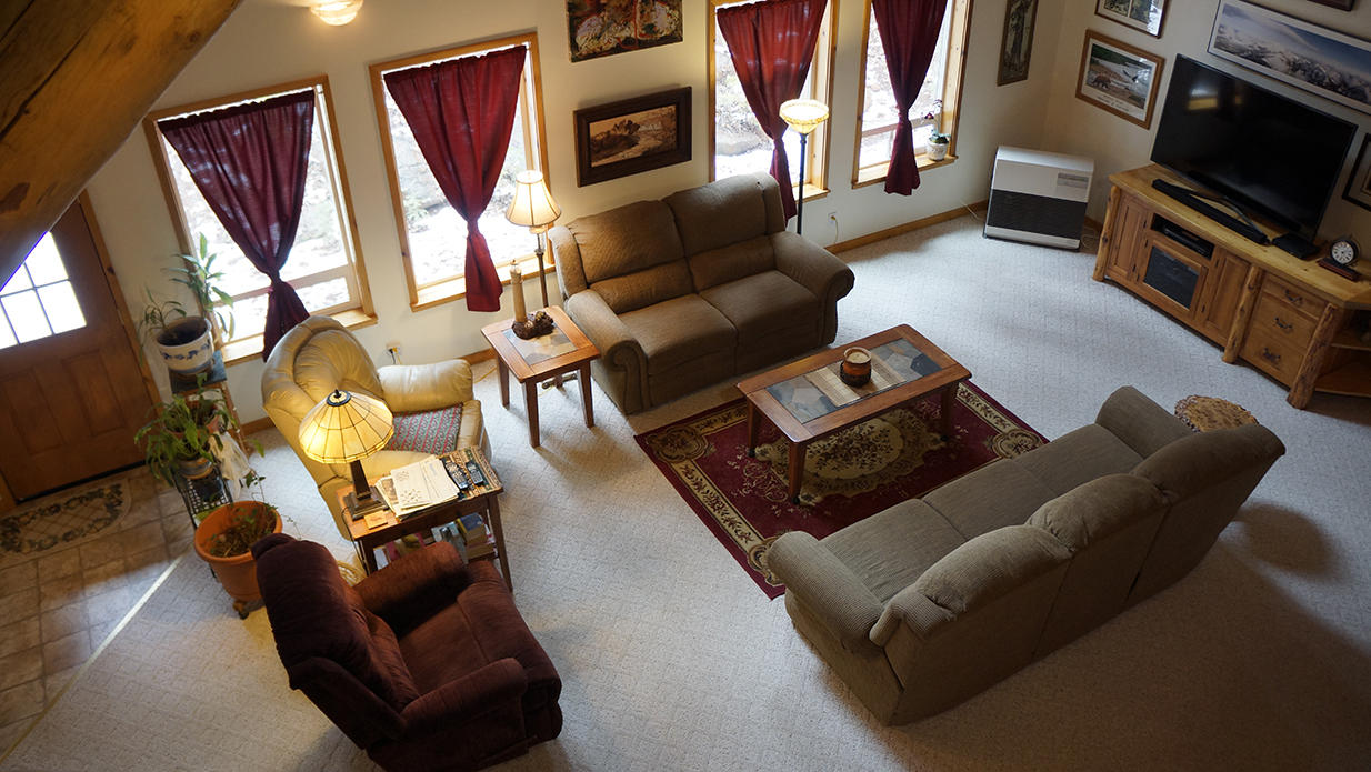 6824 Wilson Hill Road Shingletown, CA 96088 - Photo 22 of 56 Living Room View