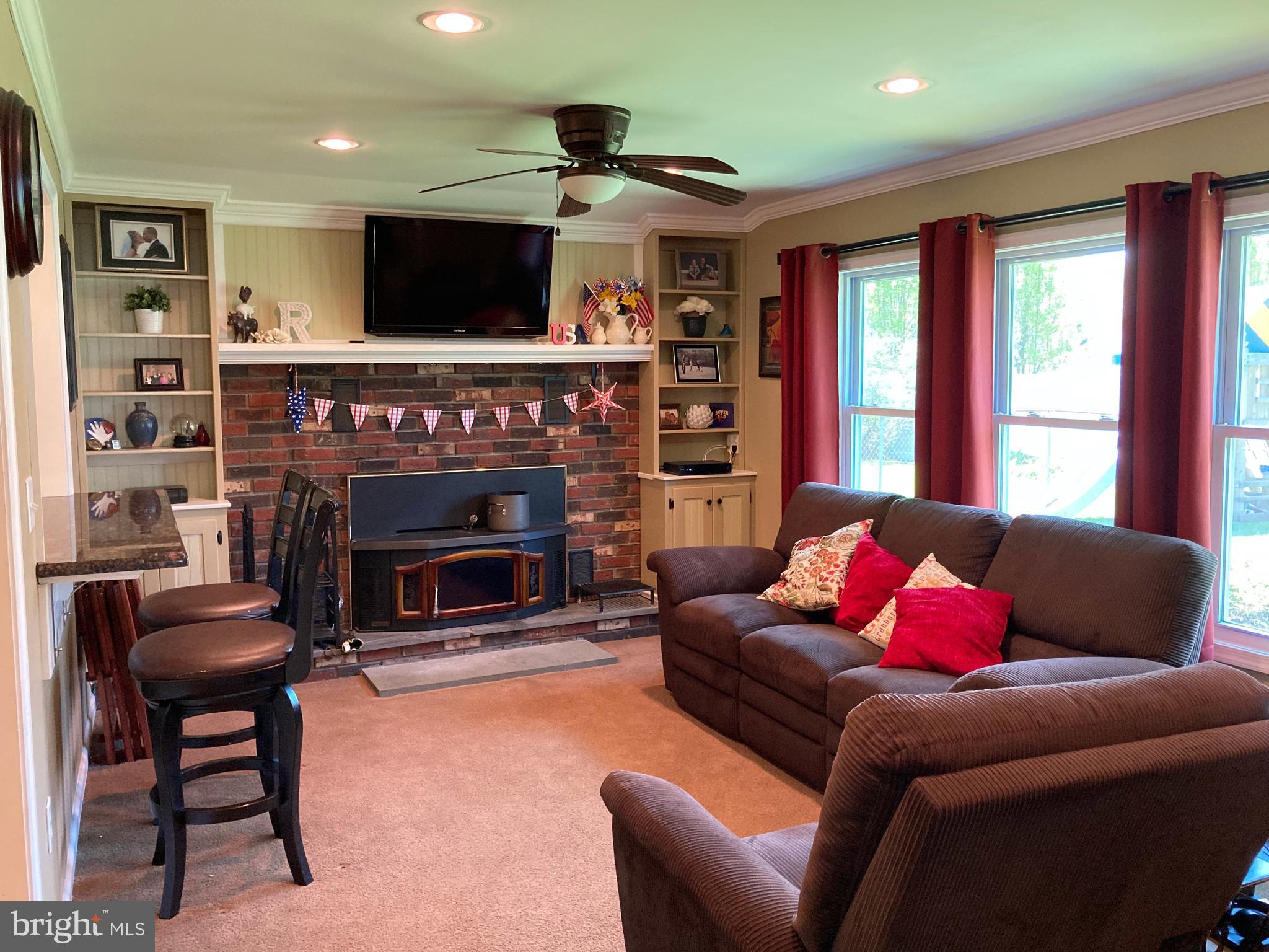 37 Handy Road Levittown, PA 19056 - Photo 12 of 38 Gallery Image 12
