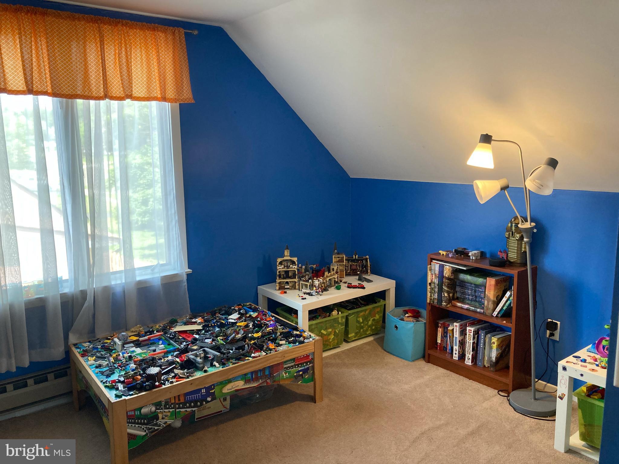 37 Handy Road Levittown, PA 19056 - Photo 23 of 38 Gallery Image 23