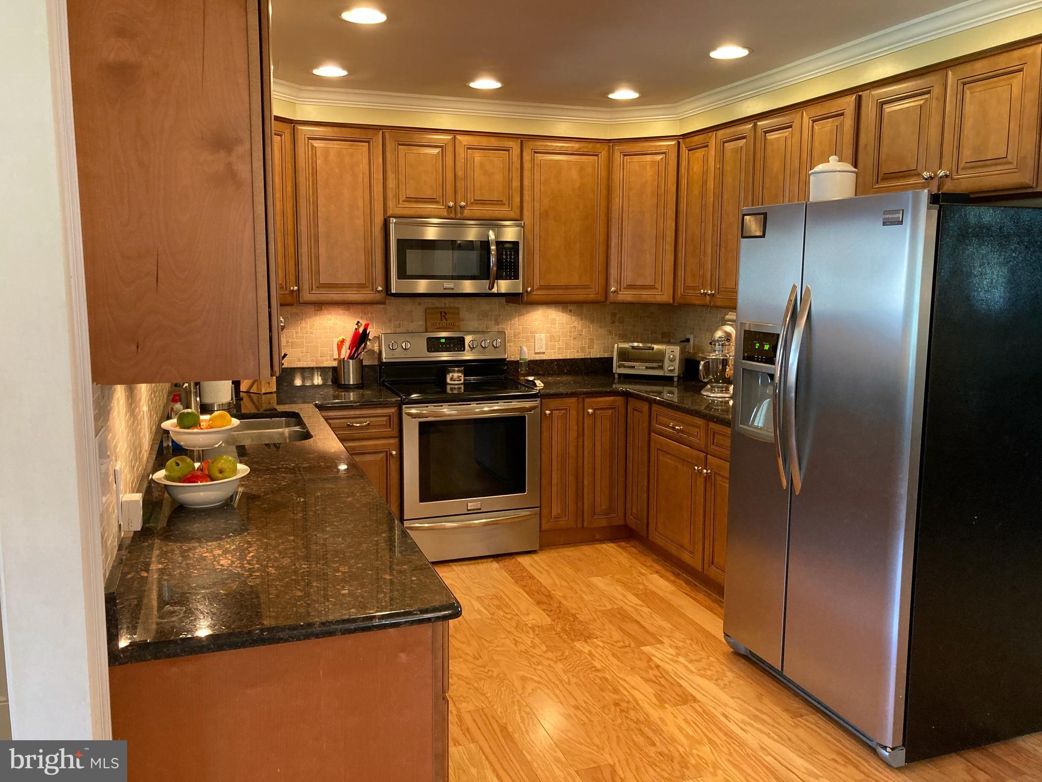 37 Handy Road Levittown, PA 19056 - Photo 9 of 38 Gallery Image 9