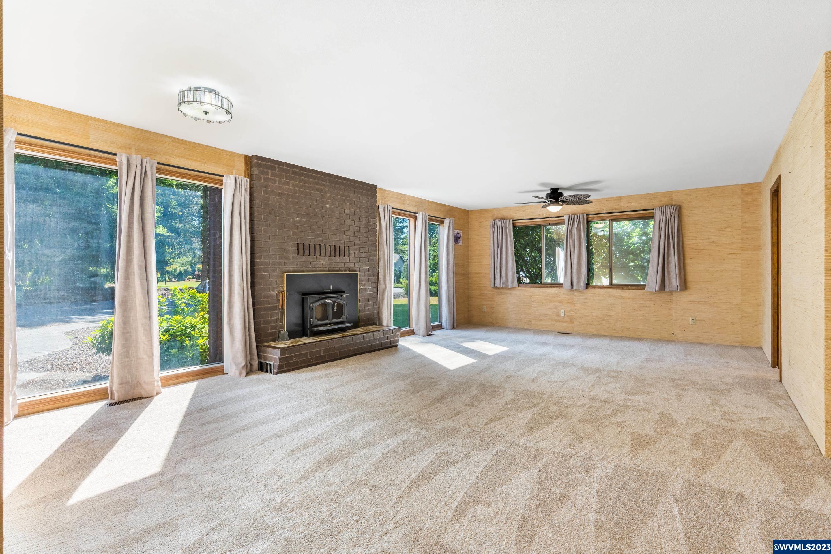 30474 Santiam River Road Lebanon, OR 97355 - Photo 7 of 41 Gallery Image 7