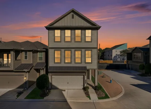 $405,800 | 8604 Hollyoaks Creek Lane, Houston, TX 77063