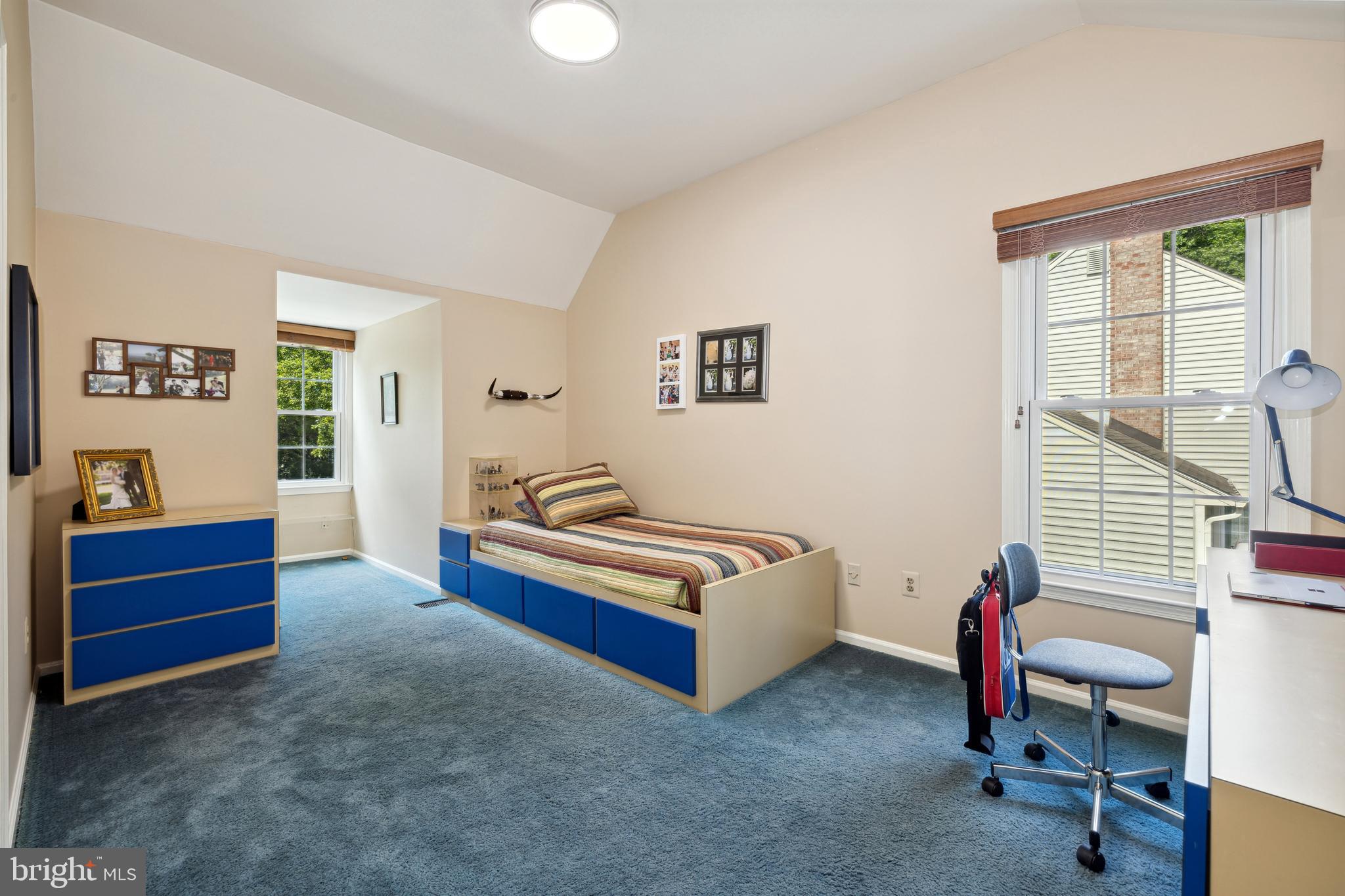 933 Willowleaf Way Potomac, MD 20854 - Photo 17 of 30 Bedroom #3