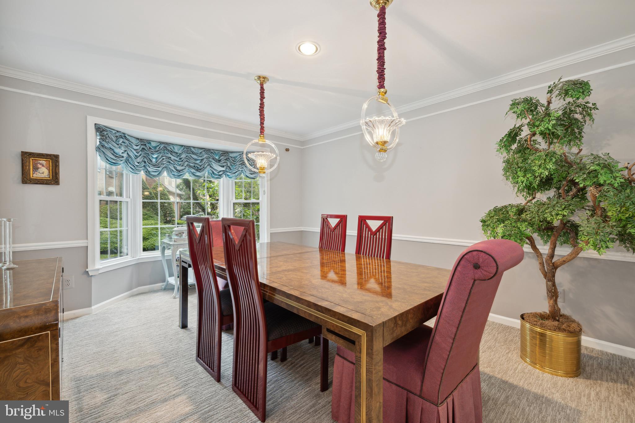 933 Willowleaf Way Potomac, MD 20854 - Photo 5 of 30 Dining Room can seat 10