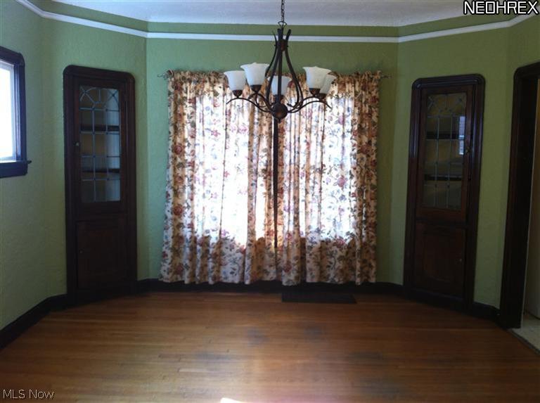 3516 Bainbridge Road Cleveland, OH 44118 - Photo 6 of 10