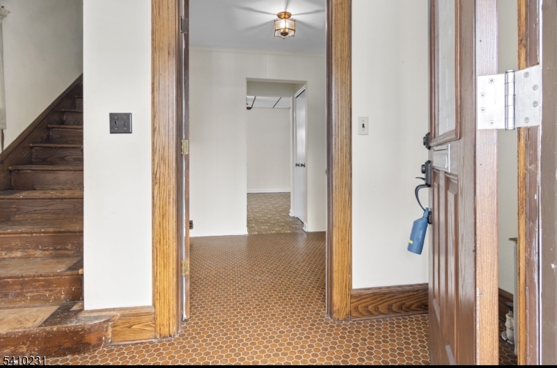 87 East Somerset Street, Unit 1 Raritan, NJ 08869 - Photo 3 of 13