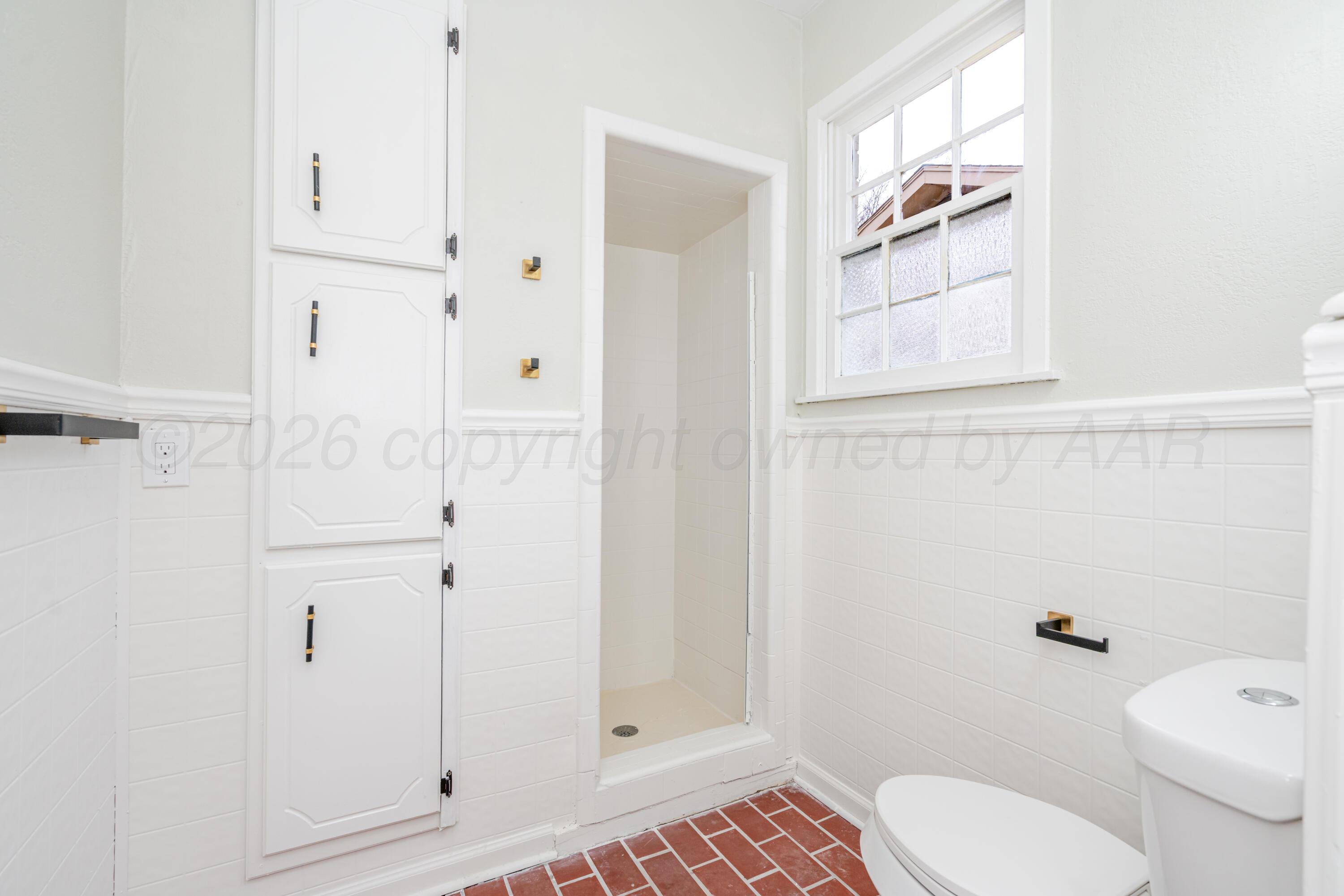 4802 Olsen Boulevard Amarillo, TX 79106 - Photo 33 of 40 Bathrroom #3