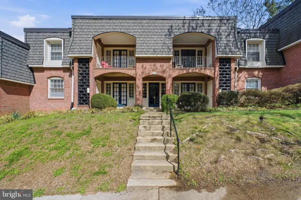 $1,700 | 5911 E Prince James Drive, Unit 25, Springfield, VA 22152