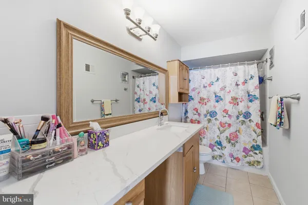 $1,700 | 5911 E Prince James Drive, Unit 25, Springfield, VA 22152