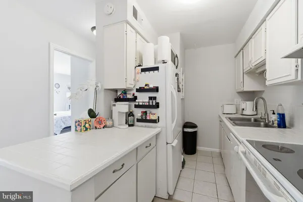 $1,700 | 5911 E Prince James Drive, Unit 25, Springfield, VA 22152