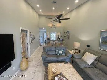 $2,750 | 250 St Lucie Lane, Unit 14, Cocoa Beach, FL 32931