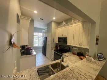 $2,750 | 250 St Lucie Lane, Unit 14, Cocoa Beach, FL 32931