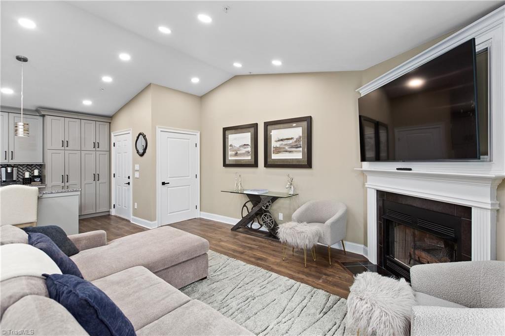 131 James Road, Unit 3C High Point, NC 27265 - Photo 5 of 26