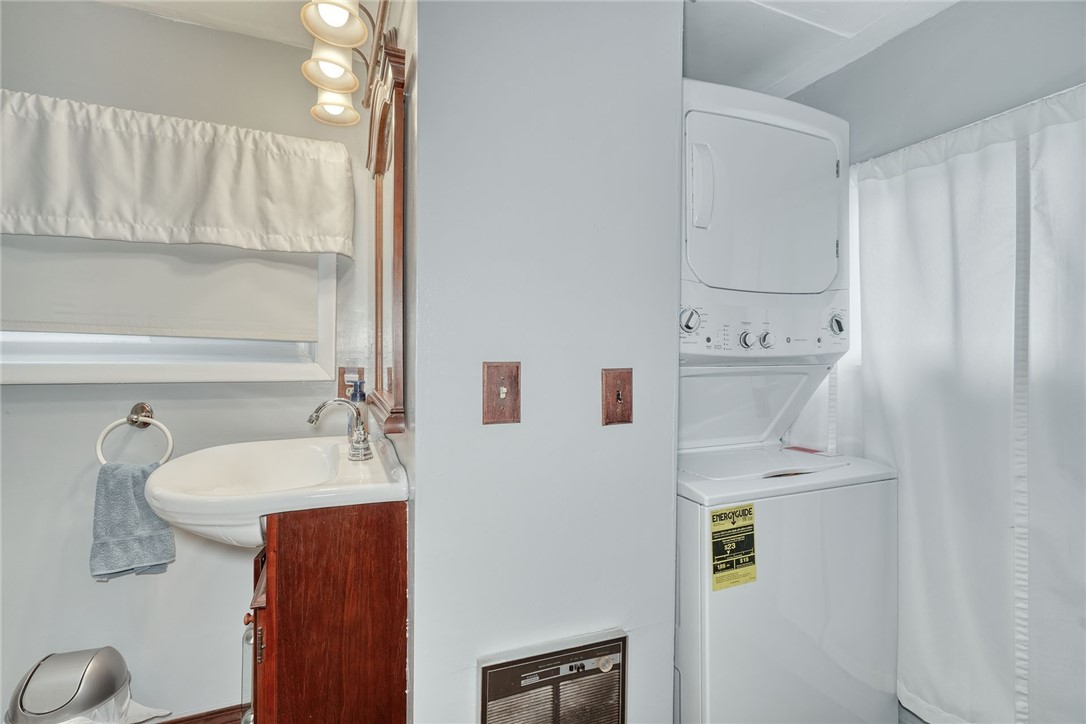 11737 Tompkins Point Road Wolcott, NY 14590 - Photo 20 of 50