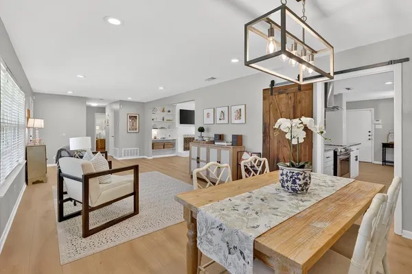 $395,000 | 2920 Sharpview Lane, Dallas, TX 75228