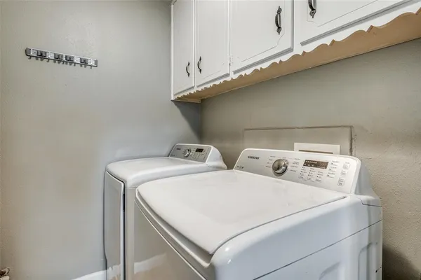 $395,000 | 2920 Sharpview Lane, Dallas, TX 75228