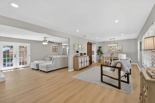 $395,000 | 2920 Sharpview Lane, Dallas, TX 75228