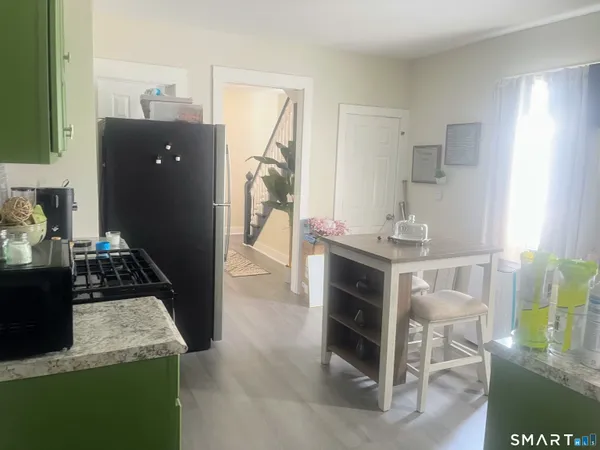 $400,000 | 233 Valley Street, New Haven, CT 06515
