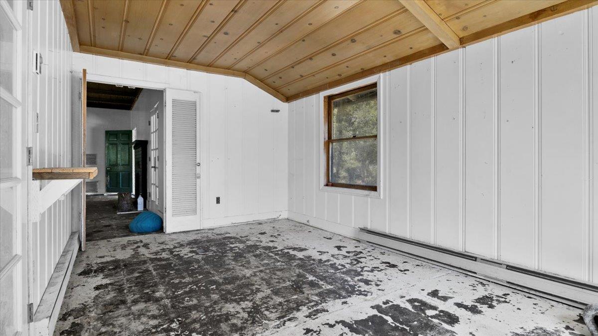 379 Corral De Tierra Road Salinas, CA 93908 - Photo 15 of 47 a view of an empty room