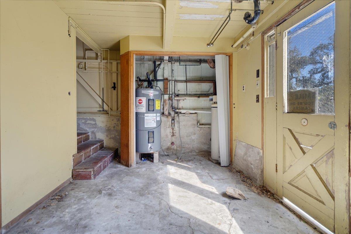 379 Corral De Tierra Road Salinas, CA 93908 - Photo 35 of 47 a view of a storage & utility room