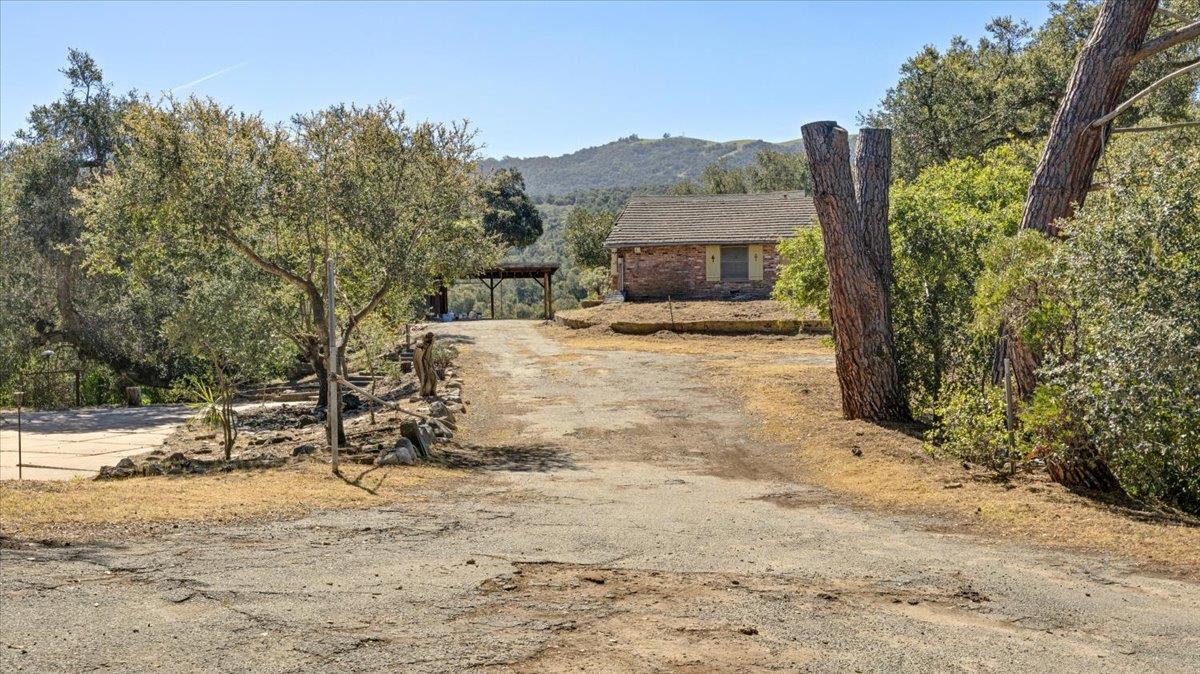 379 Corral De Tierra Road Salinas, CA 93908 - Photo 4 of 47