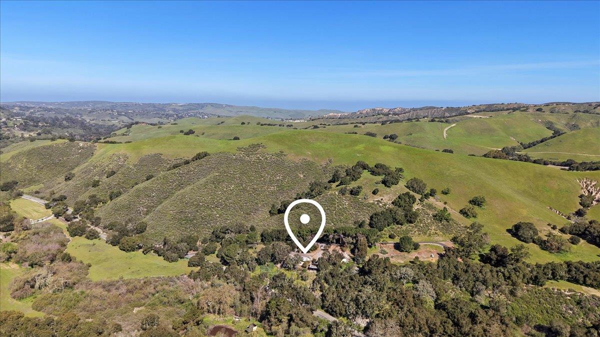 379 Corral De Tierra Road Salinas, CA 93908 - Photo 46 of 47 a view of a sky from a balcony