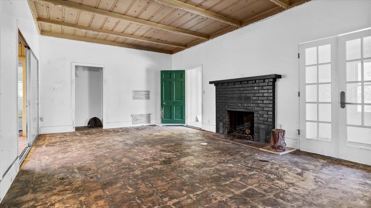 379 Corral De Tierra Road Salinas, CA 93908 - Photo 8 of 47 a view of an empty room with a fireplace