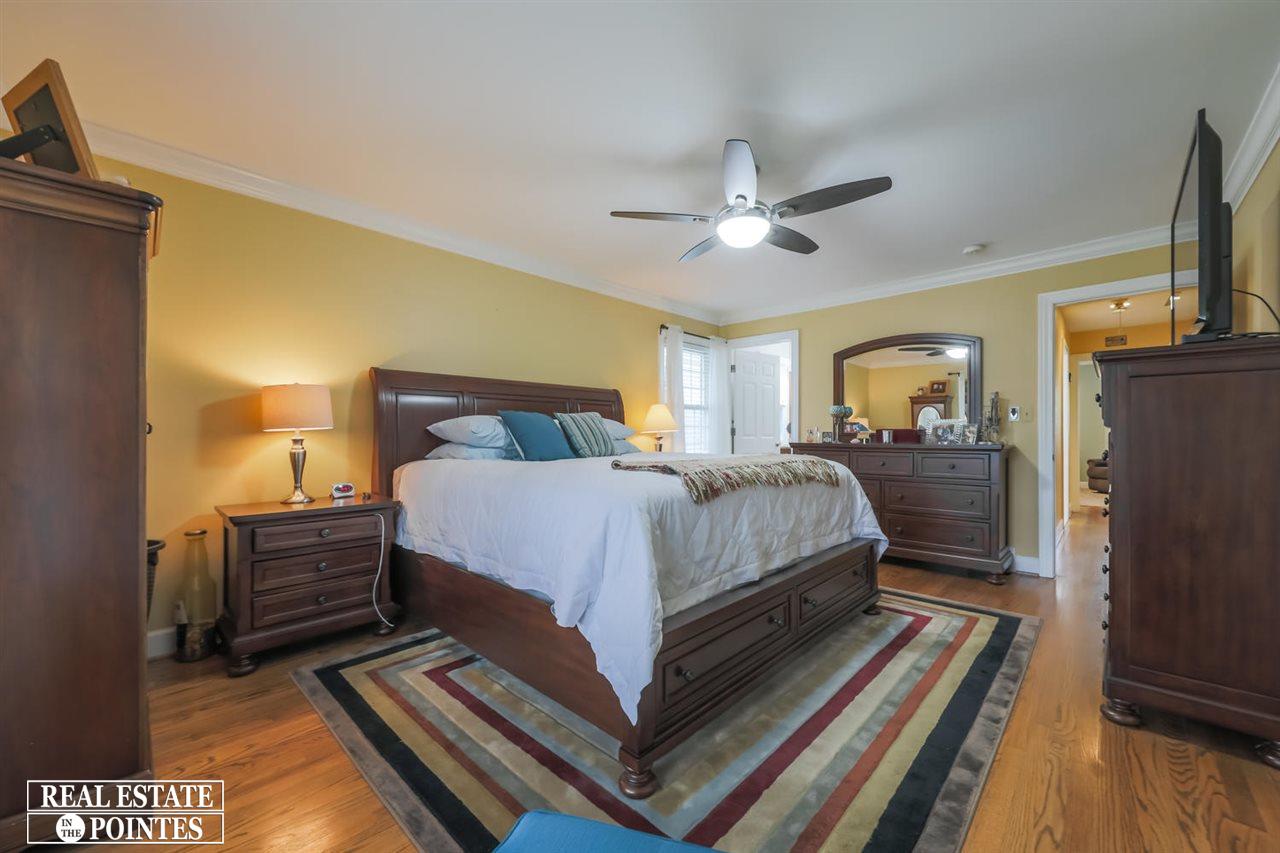 404 Lexington Road Grosse Pointe Farms, MI 48236 - Photo 17 of 35