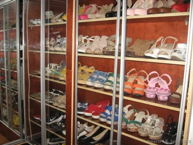 a view of parking area