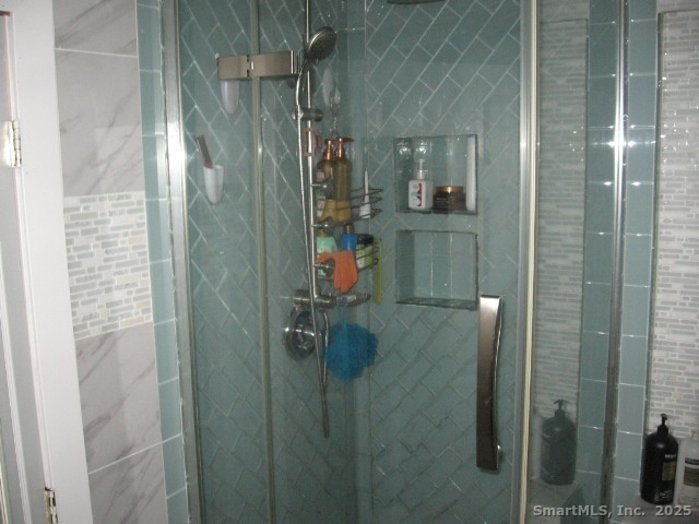 105 Edin Avenue Waterbury, CT 06706 - Photo 23 of 27 a bathroom with a shower