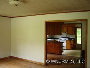 492 North Fork Road Marshall, NC 28753 - Photo 4 of 11 Gallery Image 4